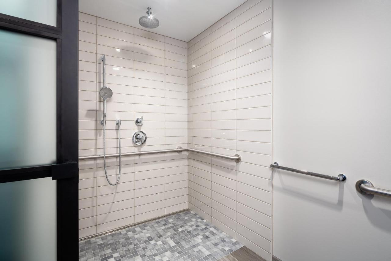 The Windsor Suites Philadelphia Bagian luar foto